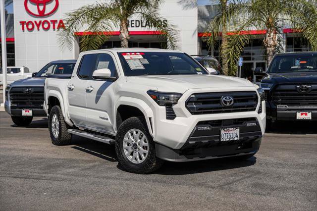 Certified 2025 Toyota Tacoma SR5 AWD/4WD image 1