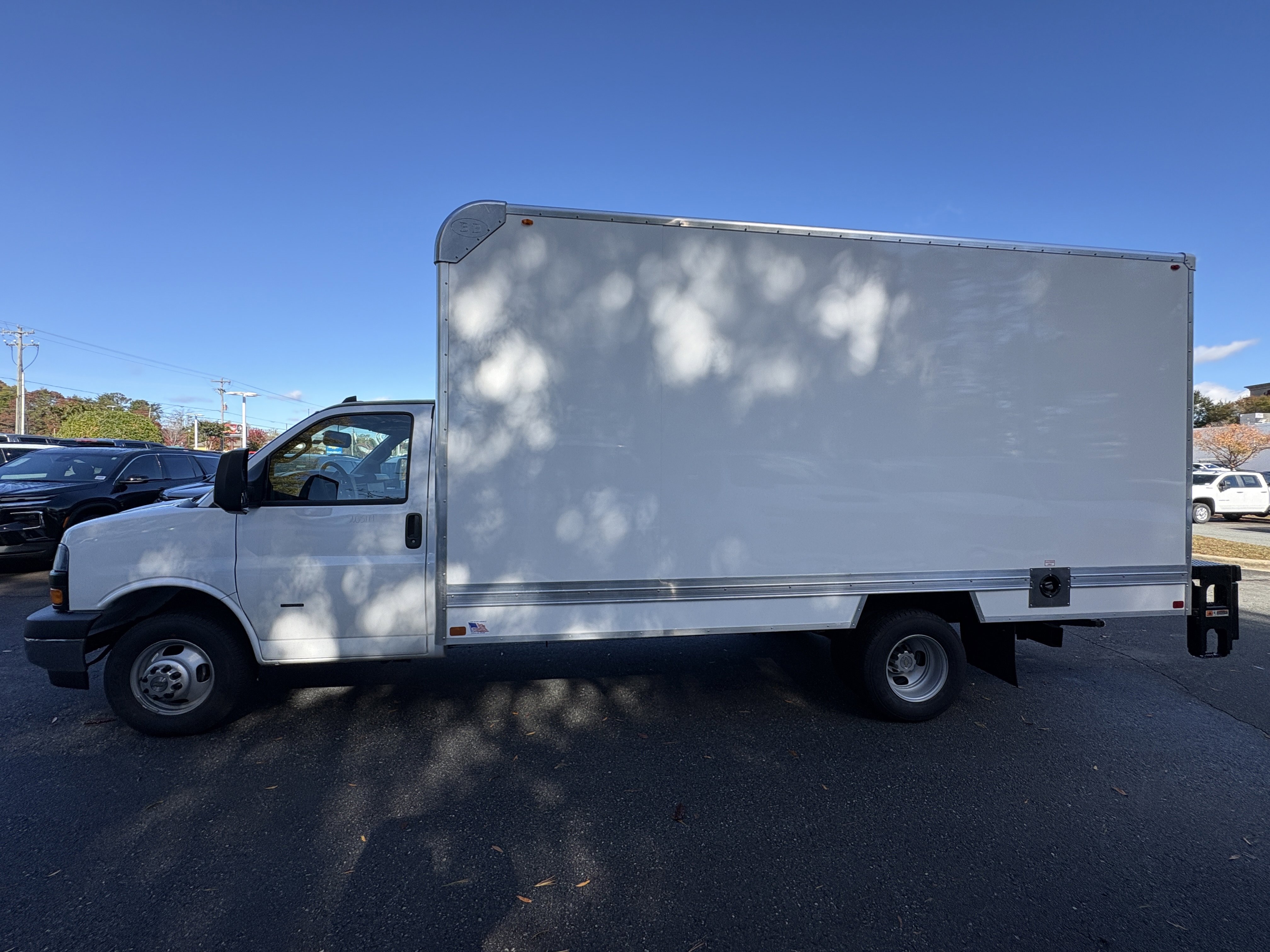 New 2025 Chevrolet Express 3500 w/ Power Convenience Package image 2