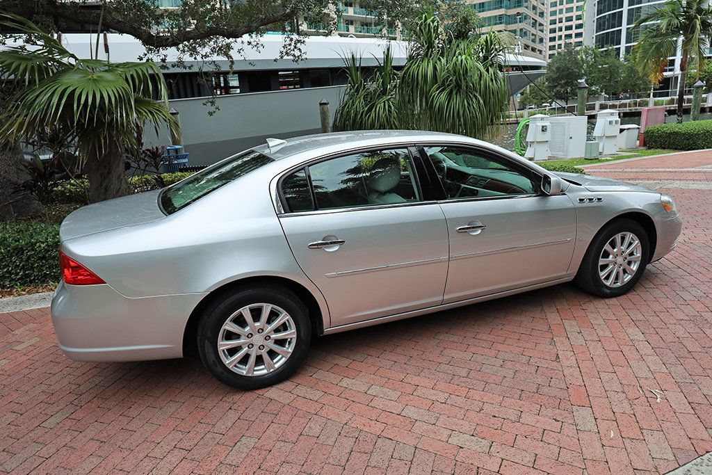 Used 2009 Buick Lucerne CX FWD image 24