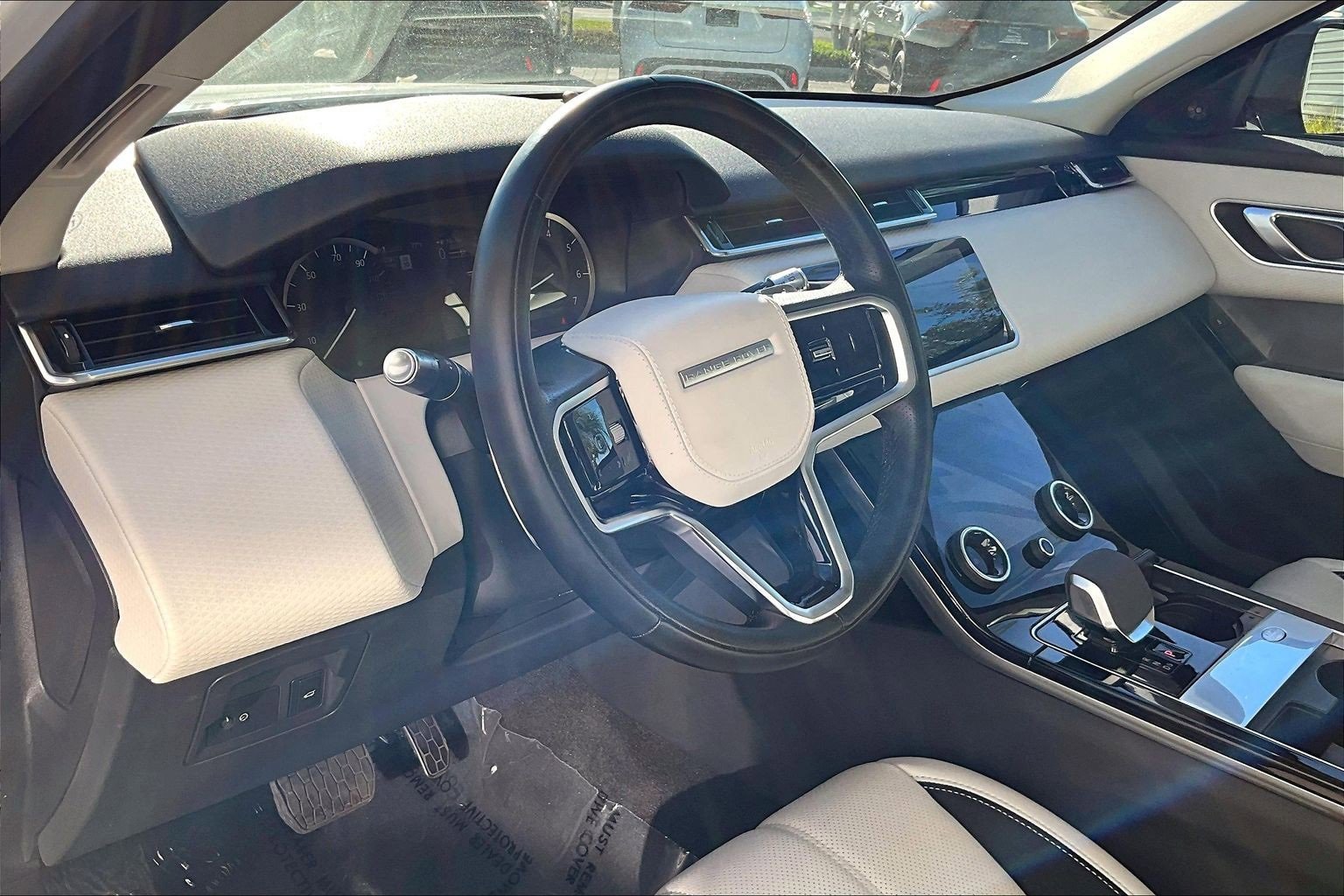 Used 2023 Land Rover Range Rover Velar S image 14