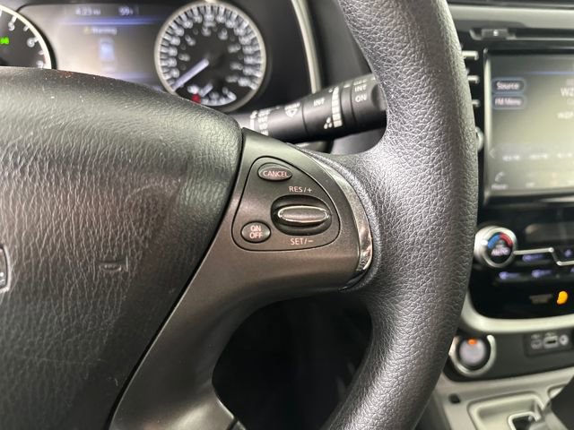 Used 2020 Nissan Murano S image 16