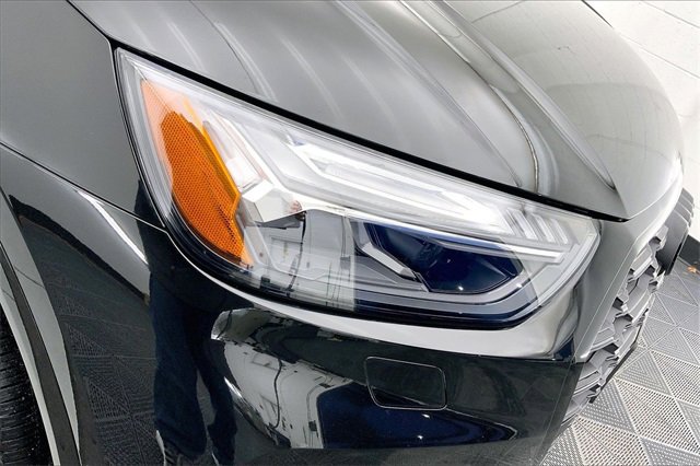 Used 2023 Audi Q5 2.0T Prestige w/ Prestige Package image 28