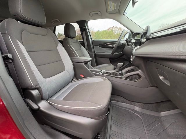 Used 2025 Chevrolet TrailBlazer LS w/ LS Convenience Package image 36