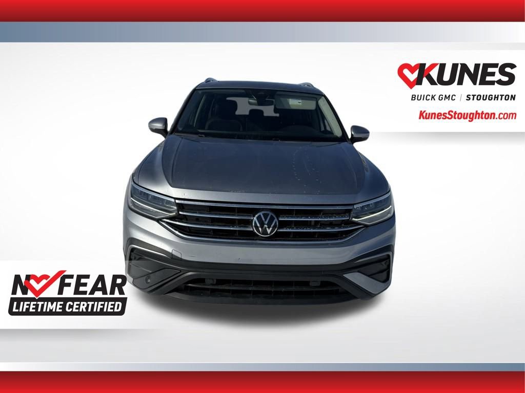 Used 2023 Volkswagen Tiguan SE image 5