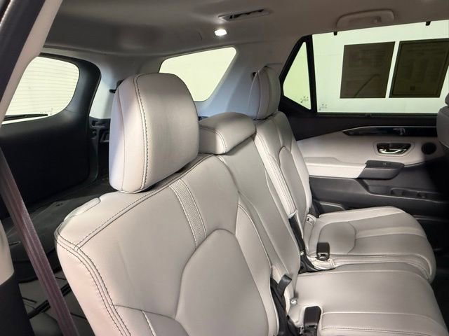 Used 2023 Honda Pilot EX-L image 44