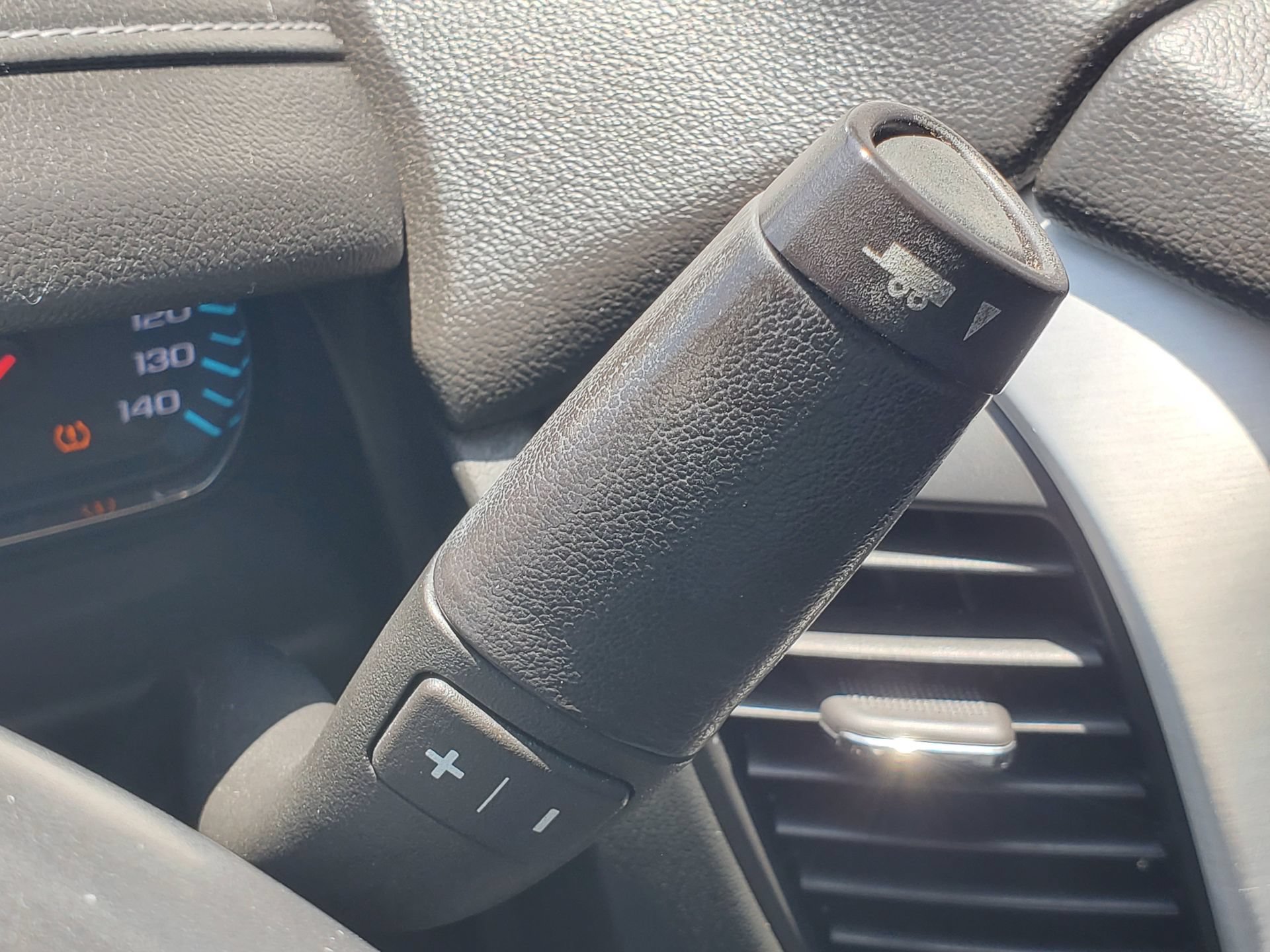 Used 2018 GMC Yukon SLT AWD/4WD image 33