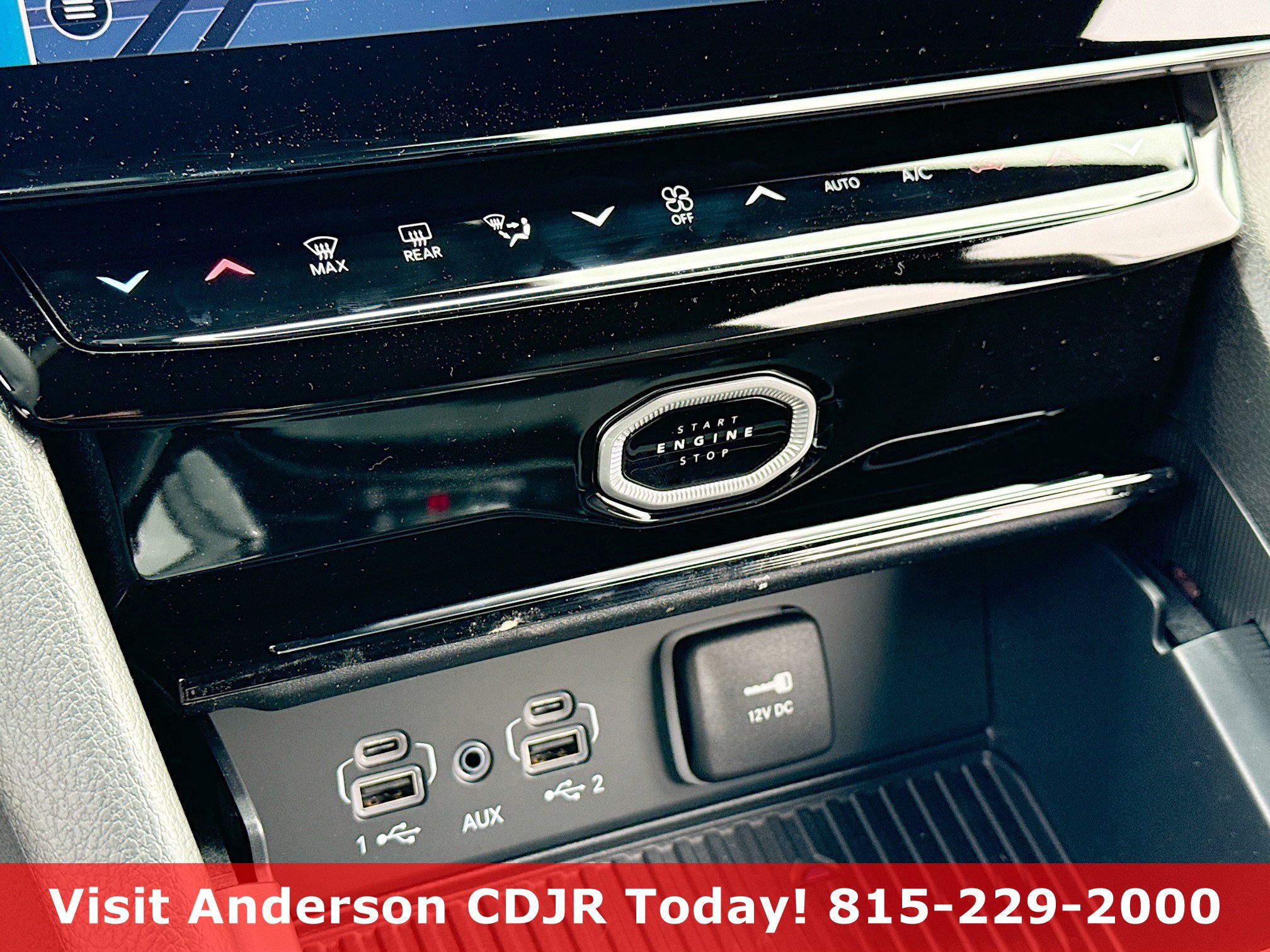 New 2026 Jeep Grand Cherokee Altitude AWD/4WD image 10