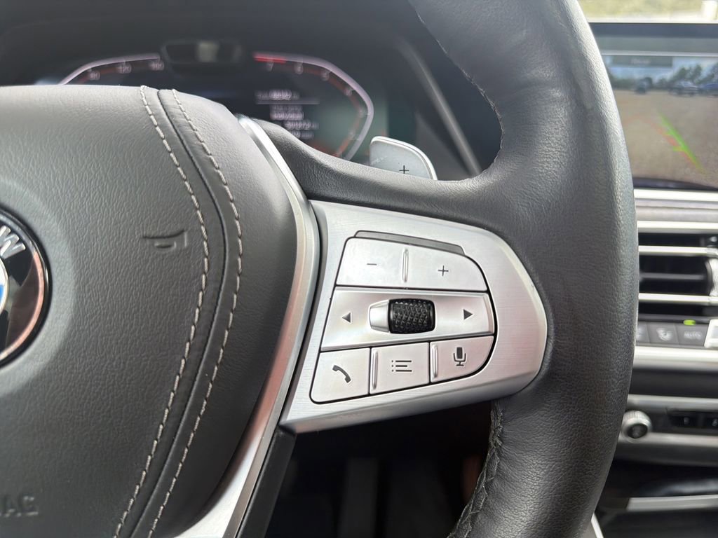 Used 2022 BMW X7 xDrive40i w/ Executive Package image 28