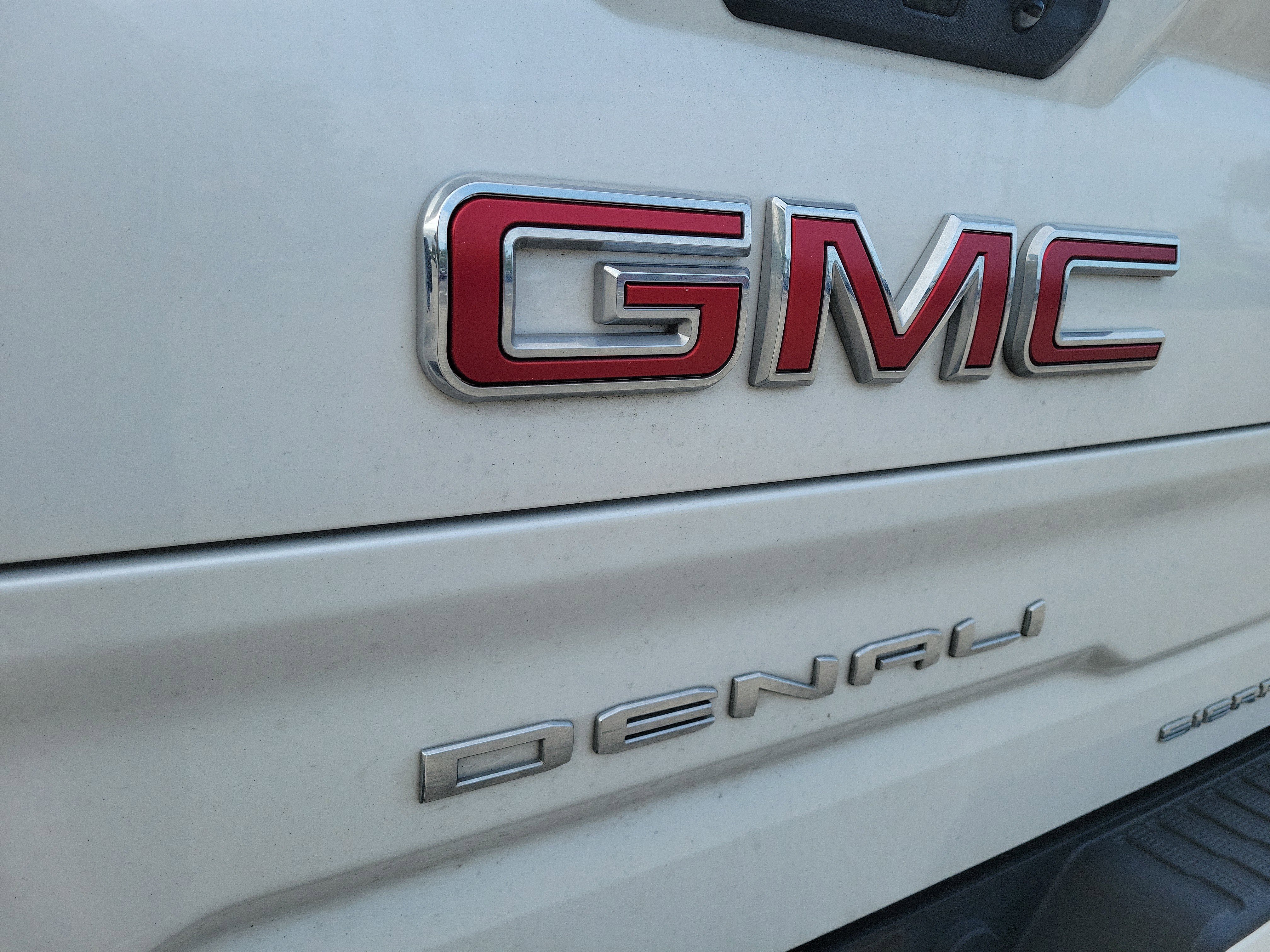 Used 2024 GMC Sierra 1500 Denali w/ Technology Package image 10