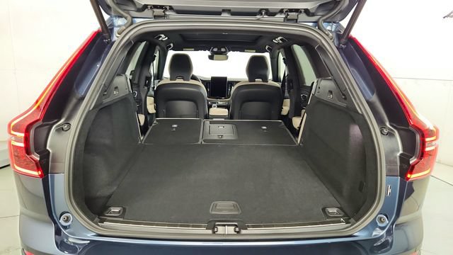 New 2026 Volvo XC60 B5 Plus w/ Protection Package AWD/4WD image 37