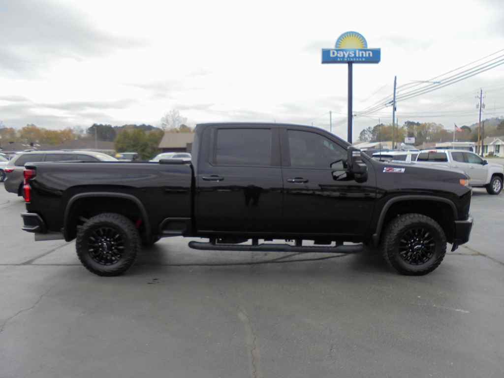 Used 2023 Chevrolet Silverado 3500 LTZ w/ LTZ Plus Package image 2