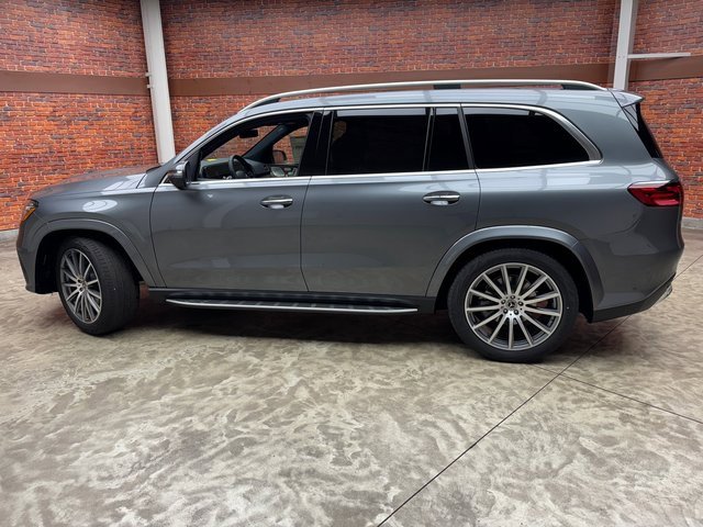 New 2025 Mercedes-Benz GLS 580 4MATIC image 2