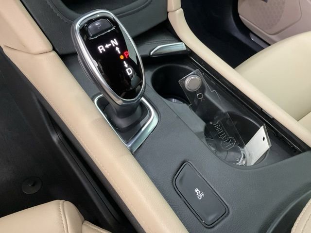 Used 2019 Cadillac XT5 FWD image 12