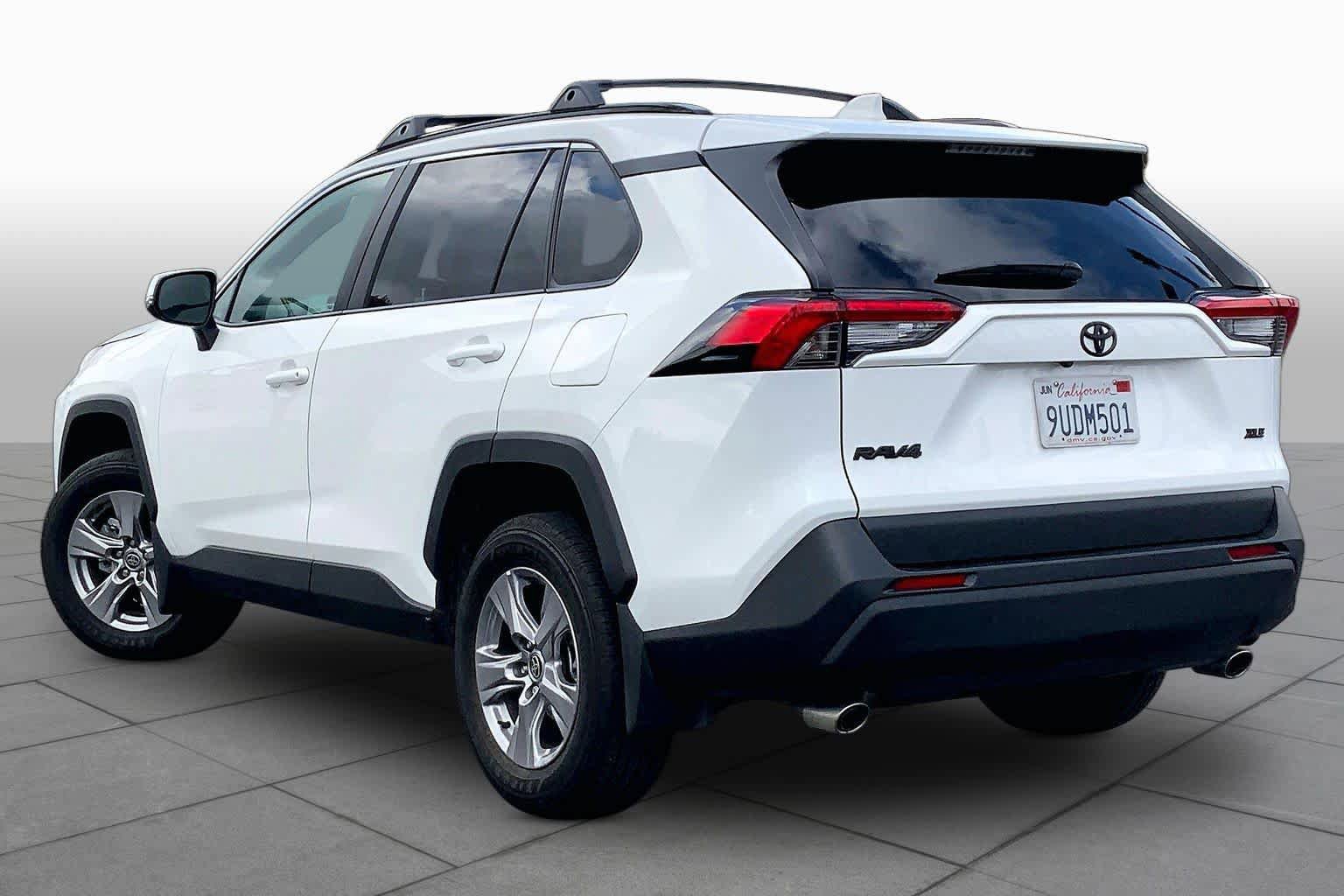 Certified 2025 Toyota RAV4 XLE w/ Convenience Package FWD image 11