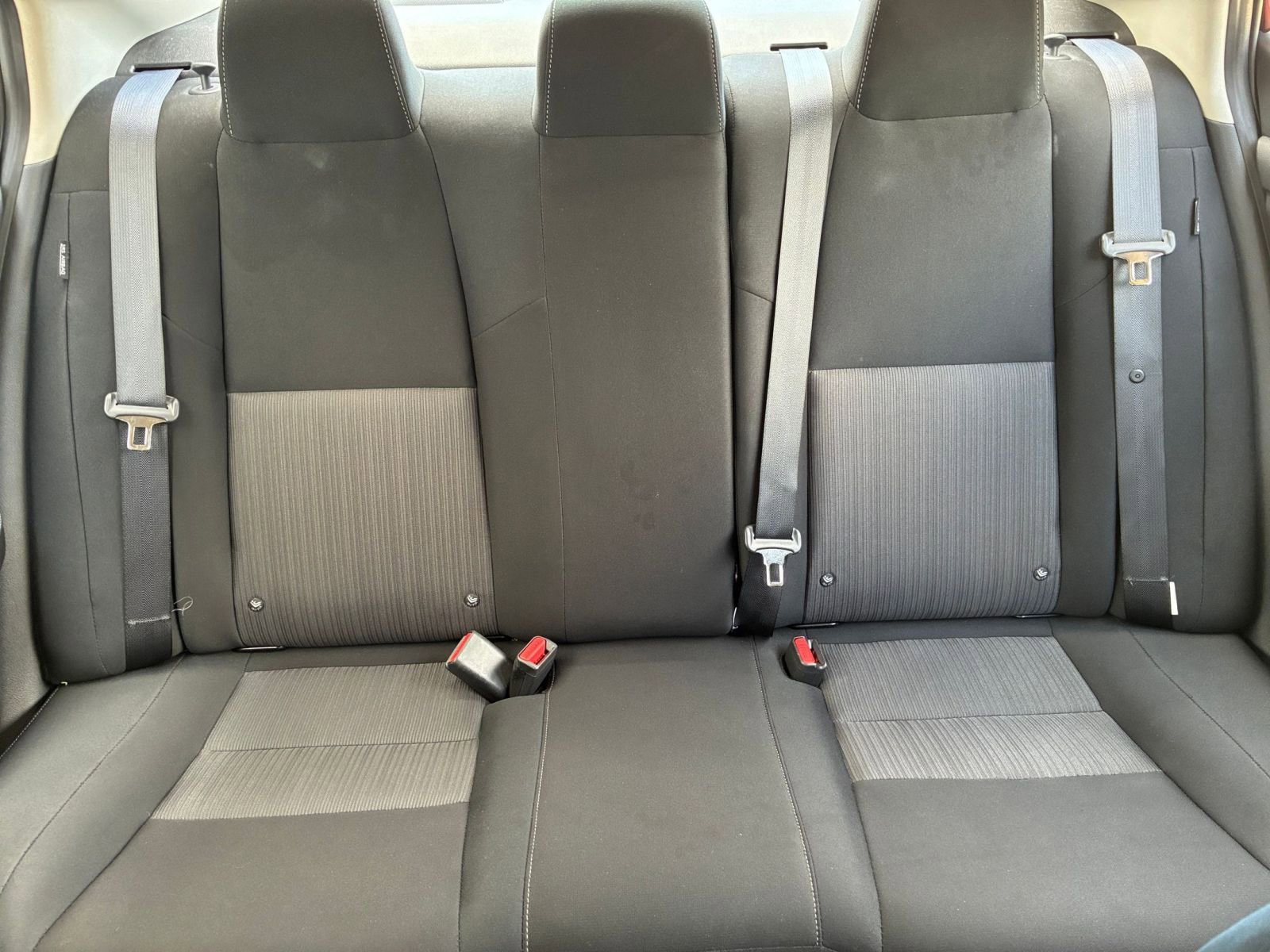 Used 2025 Nissan Sentra SV FWD image 36