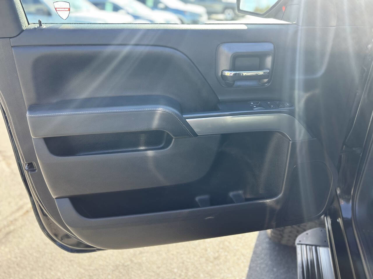 Used 2016 Chevrolet Silverado 1500 LT w/ LT Convenience Package image 10