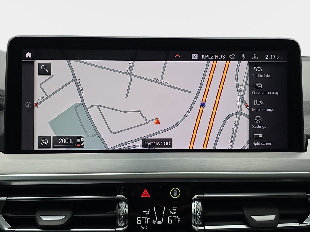 Used 2025 BMW X4 xDrive30i image 25