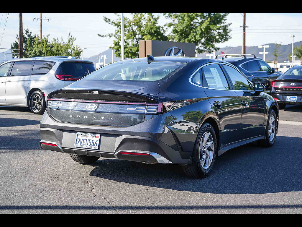 Certified 2025 Hyundai Sonata SE FWD image 7