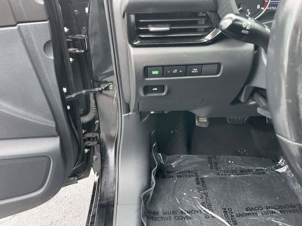 Used 2022 Nissan Sentra SV image 31