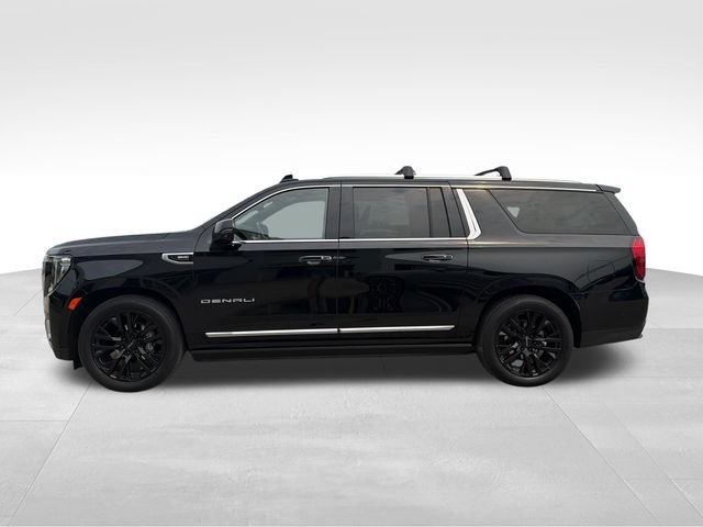 Used 2024 GMC Yukon XL Denali w/ Denali Reserve Package AWD/4WD image 8