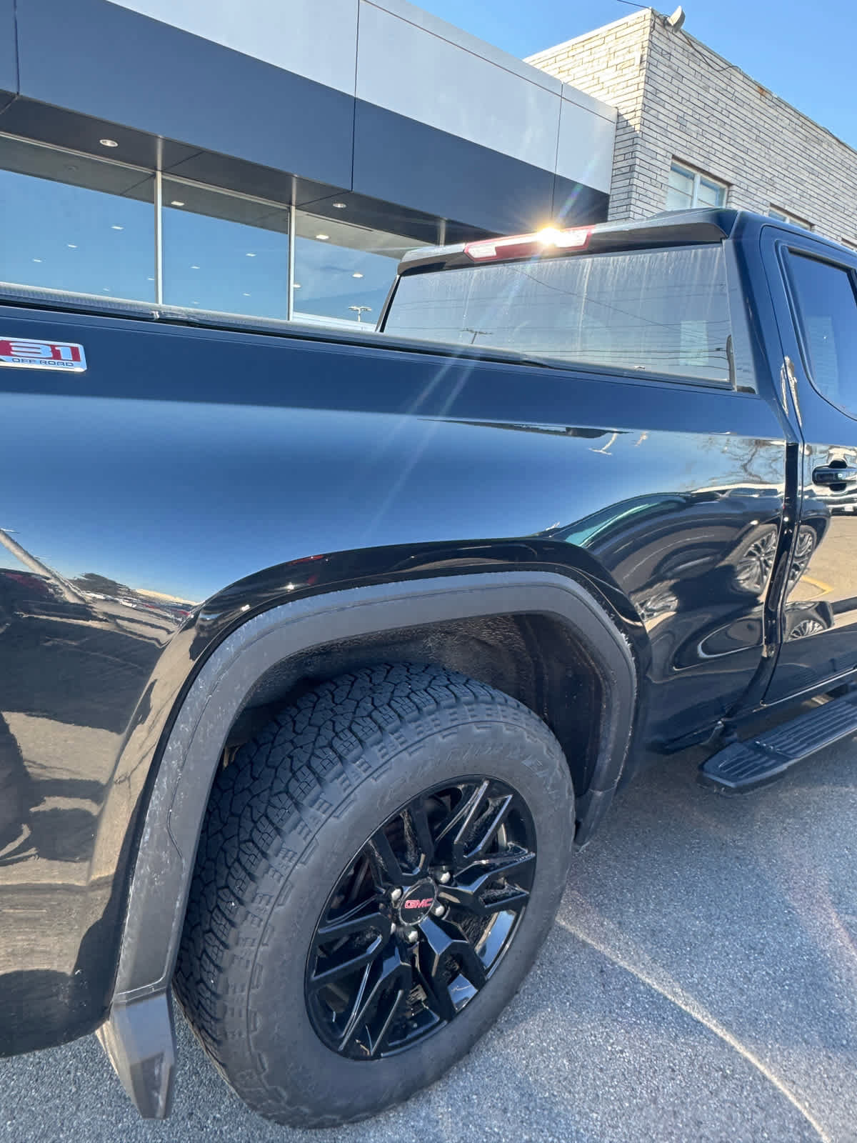 Used 2021 GMC Sierra 1500 Elevation w/ X31 Off-Road Package image 7