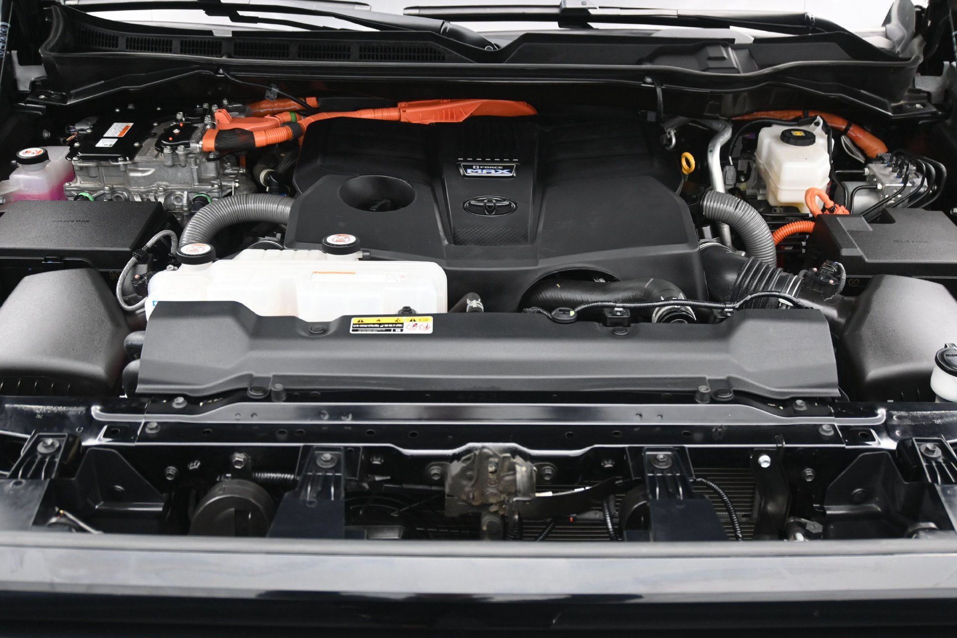 Used 2025 Toyota Tundra Limited AWD/4WD image 27