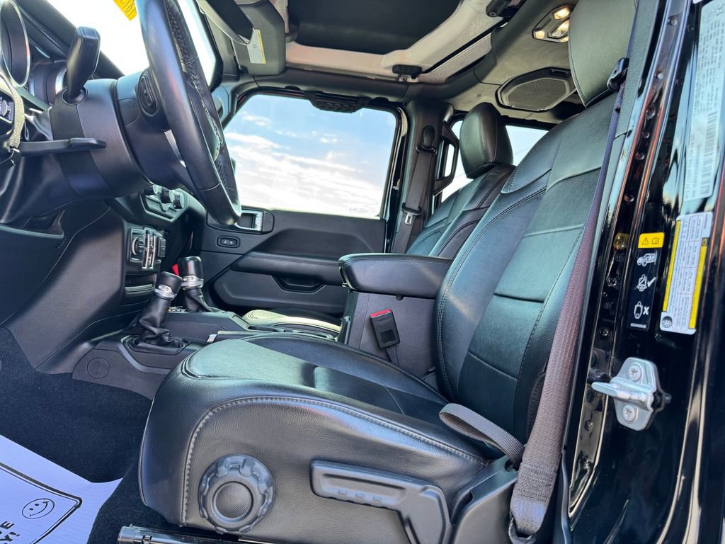 Used 2022 Jeep Wrangler Unlimited Sahara image 17