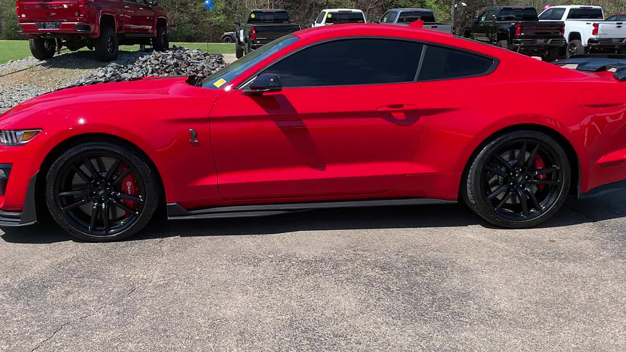 Used 2021 Ford Mustang Shelby GT500 w/ Technology Package RWD image 3