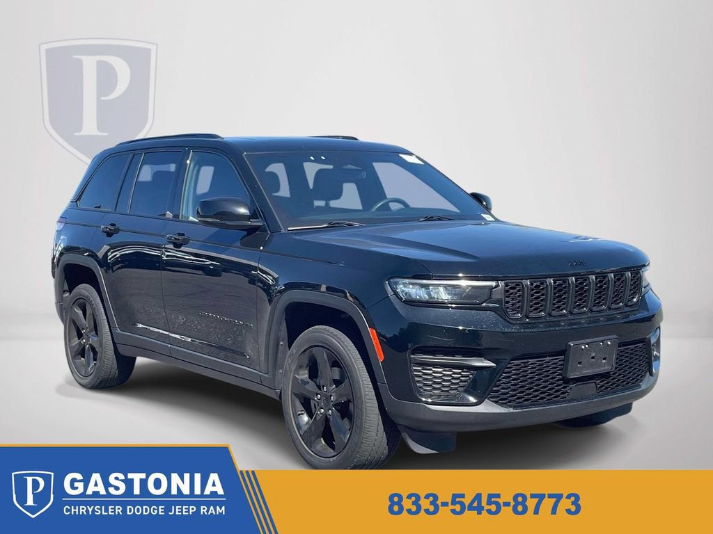 Used 2023 Jeep Grand Cherokee Altitude