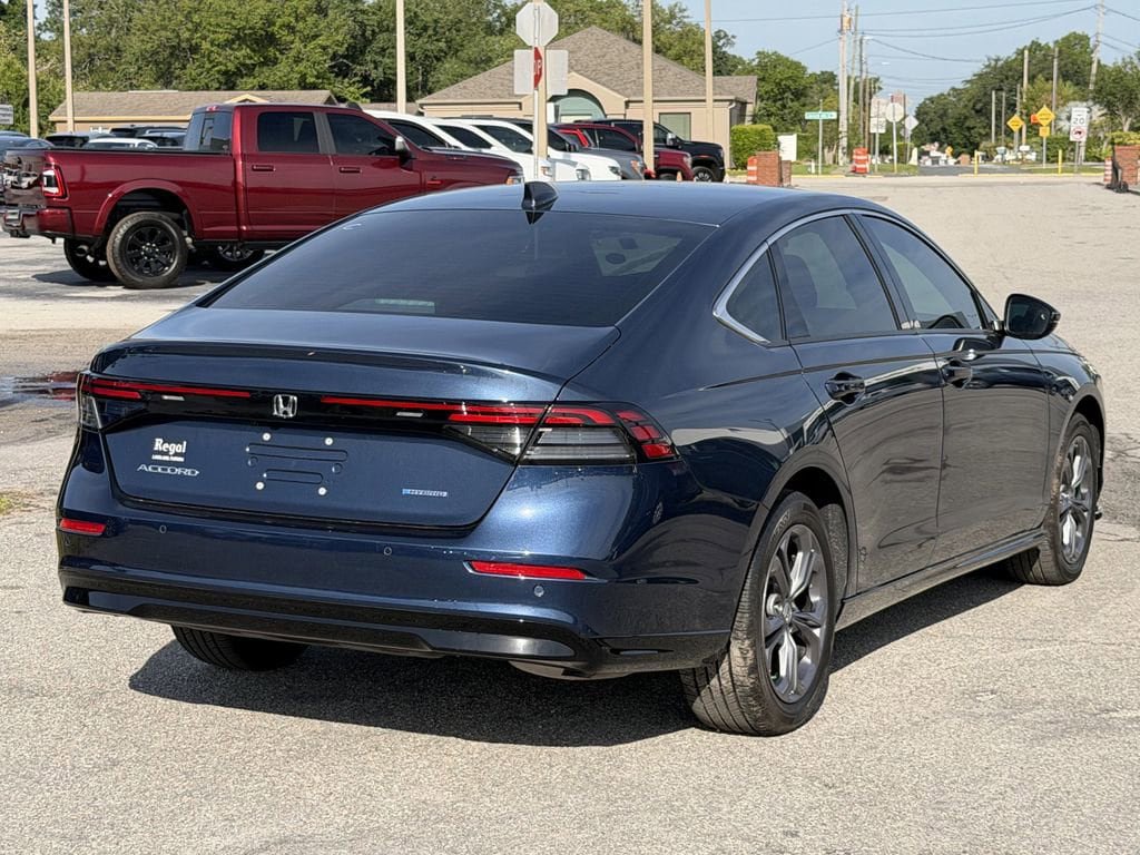 Used 2024 Honda Accord EX-L image 5