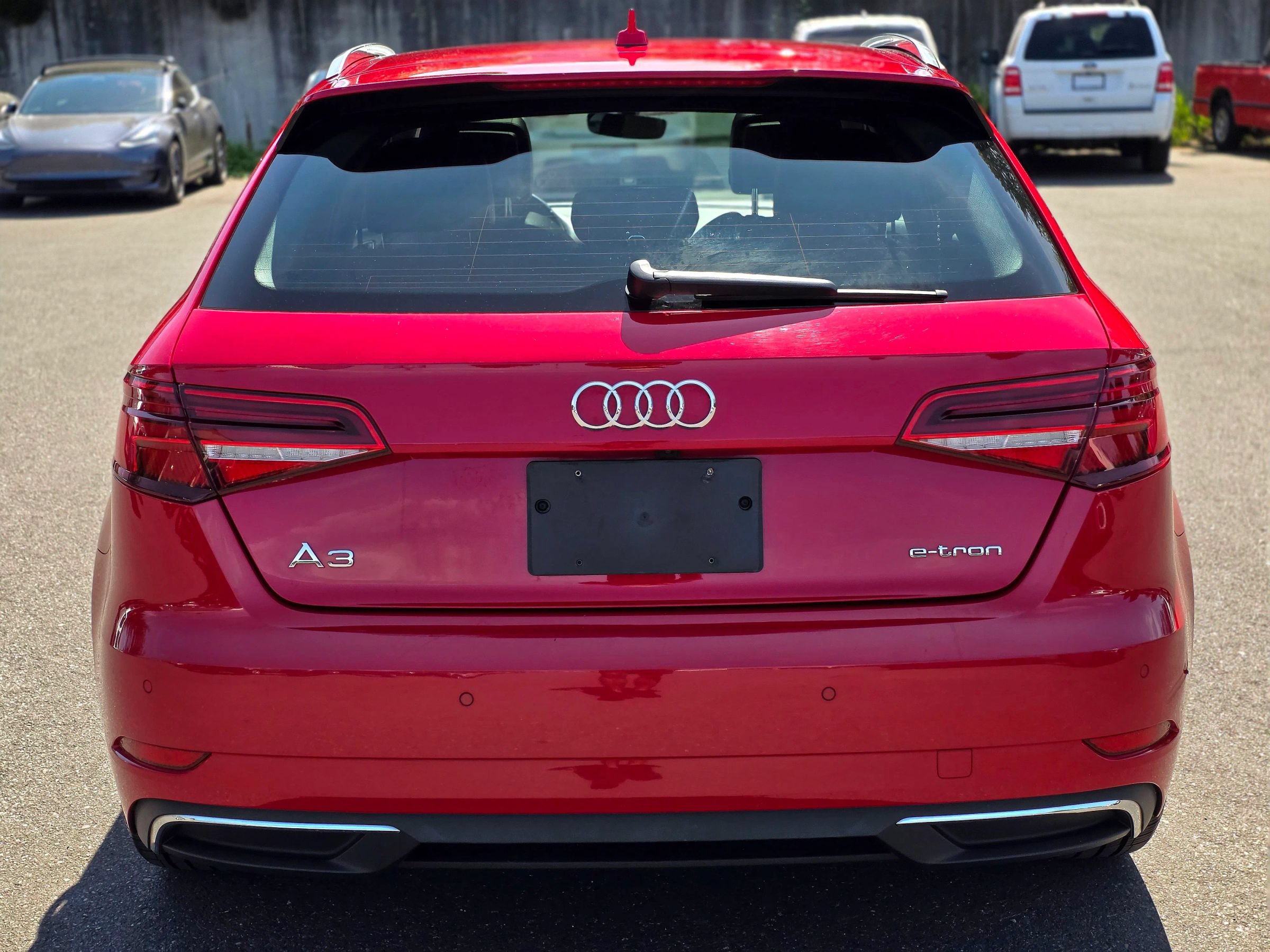 Used 2017 Audi A3 e-tron Premium Plus w/ Technology Package FWD image 6