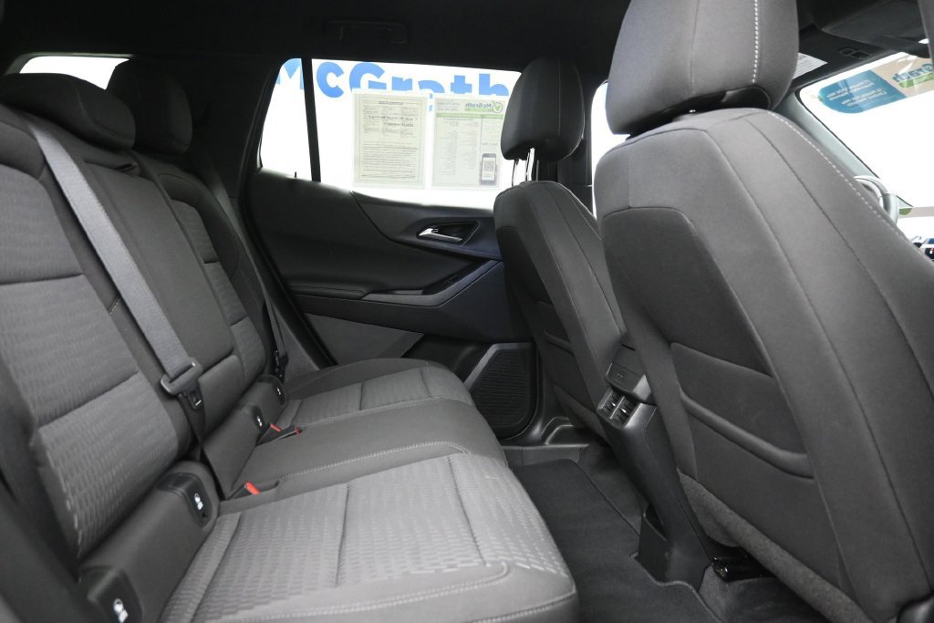 Used 2025 Chevrolet Equinox LT AWD/4WD image 10