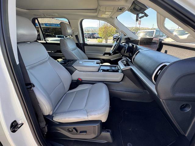 Certified 2025 Ford Expedition Active AWD/4WD image 32