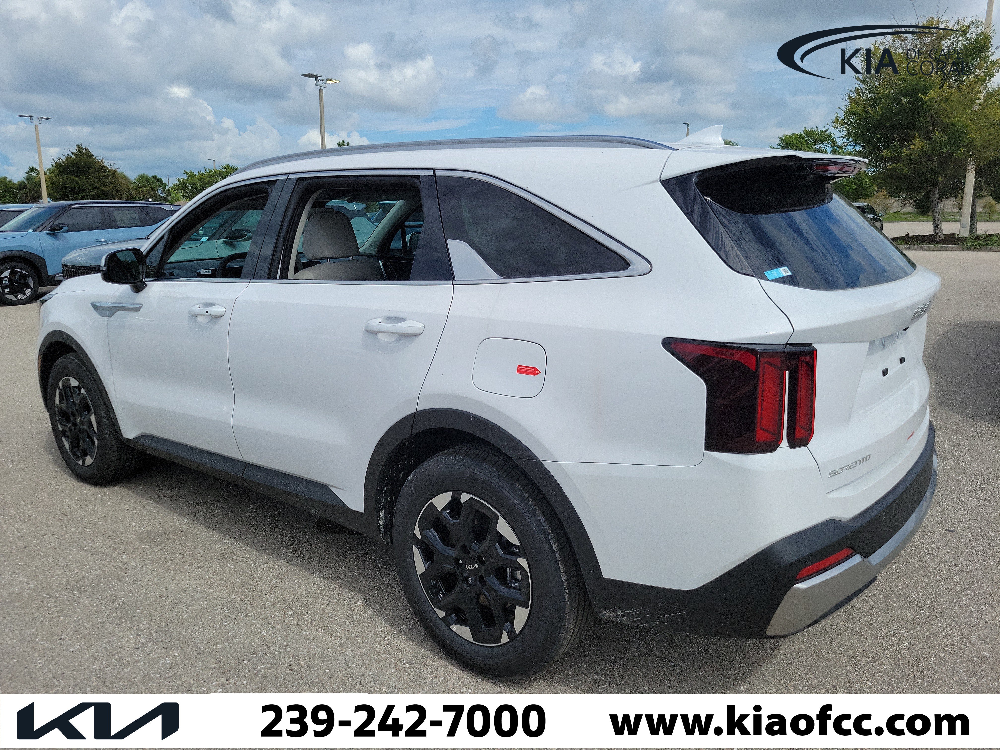 New 2026 Kia Sorento S FWD image 7