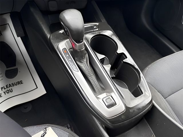 Used 2025 Chevrolet Trax LS w/ LS Convenience Package image 10