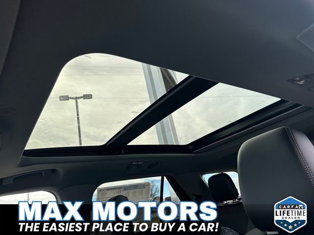 New 2024 Ford Explorer XLT w/ Equipment Group 202A image 42