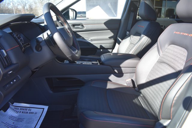 New 2026 Nissan Pathfinder Rock Creek w/ Rock Creek Premium Package AWD/4WD image 14