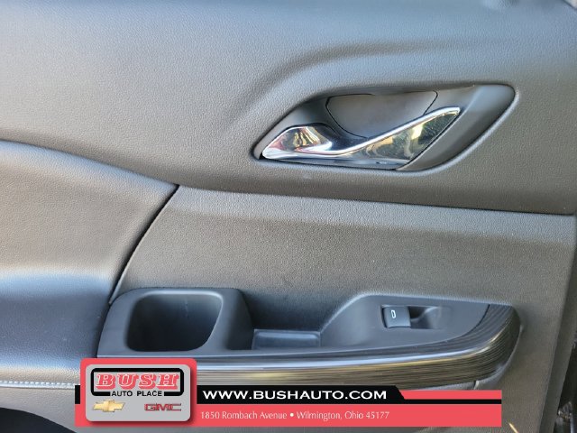 Used 2019 GMC Acadia SLT w/ LPO, Floor Liner Package AWD/4WD image 12