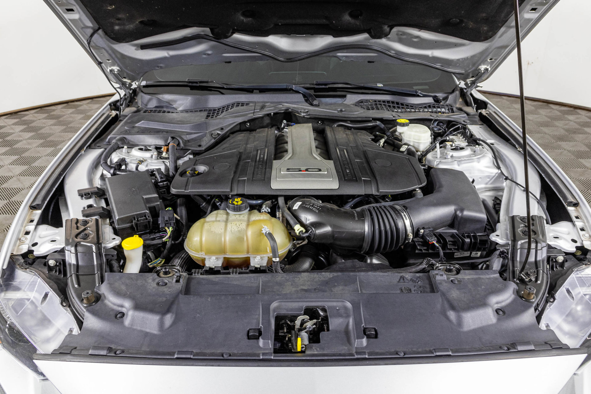 Used 2019 Ford Mustang GT Premium RWD image 45
