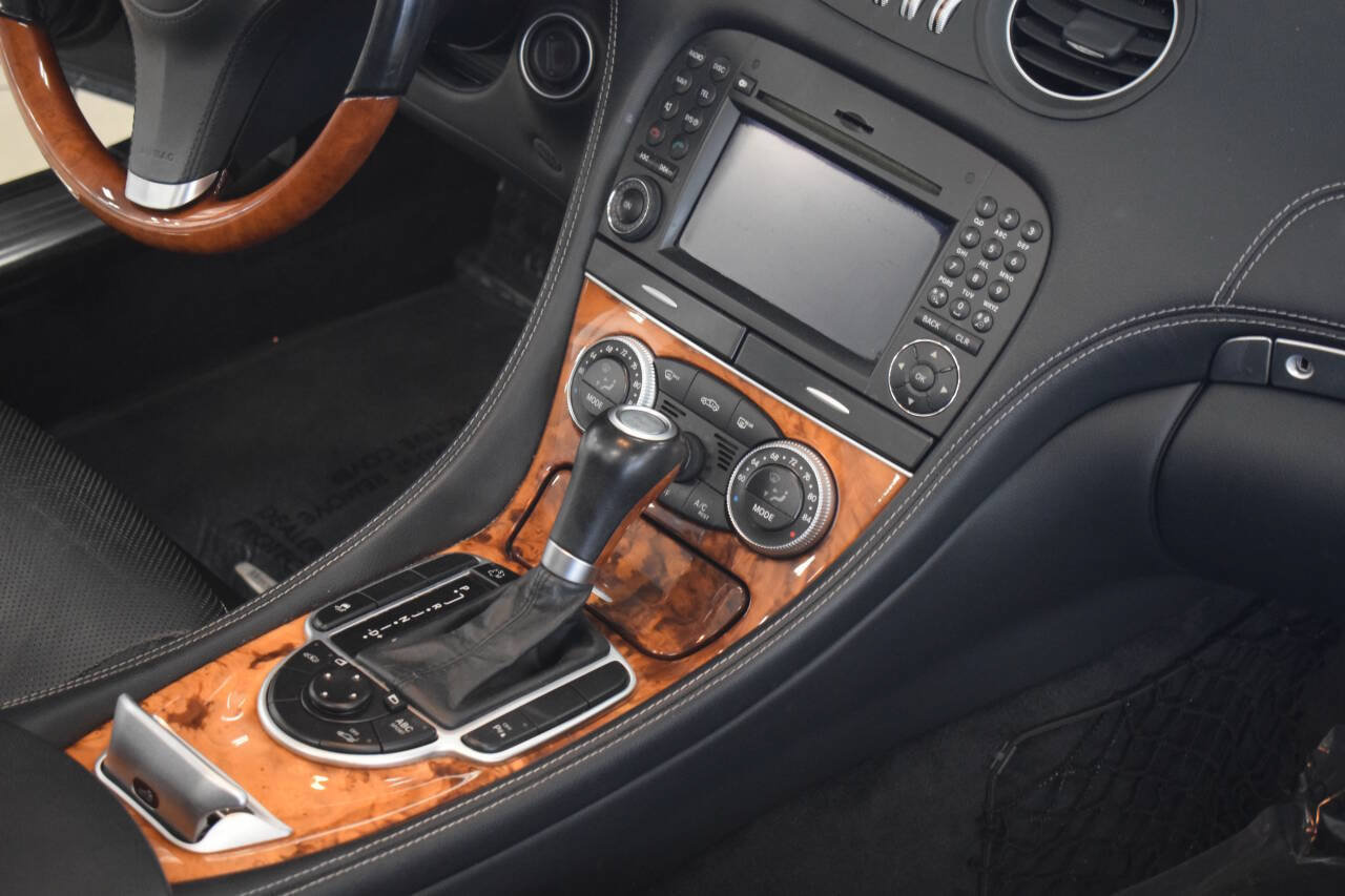 Used 2012 Mercedes-Benz SL 550 image 45