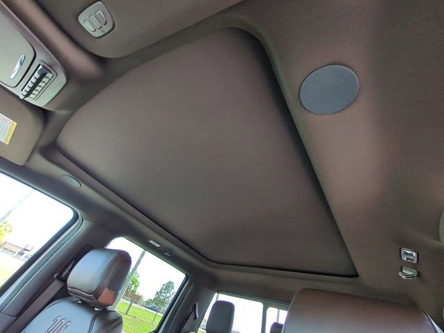 New 2026 Ford F250 King Ranch w/ Chrome Package image 21