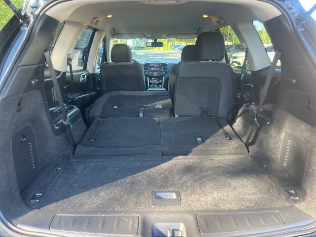 Used 2019 Nissan Pathfinder SV AWD/4WD image 17