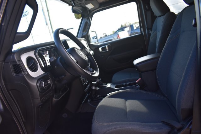 Used 2025 Jeep Gladiator Sport AWD/4WD image 23