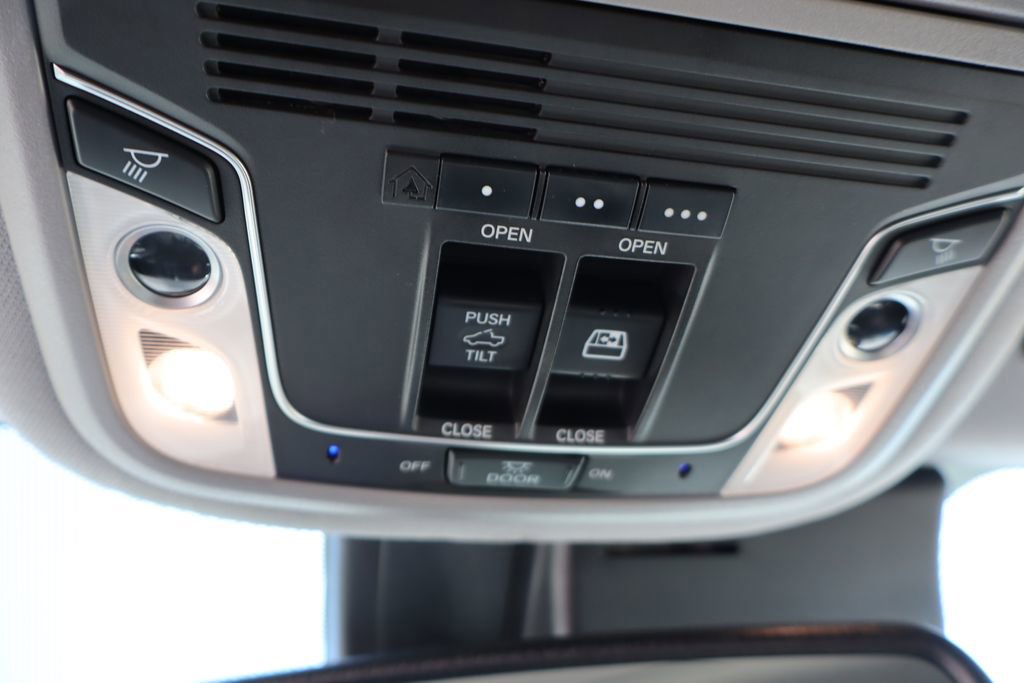 Used 2018 Honda Ridgeline RTL-E image 23