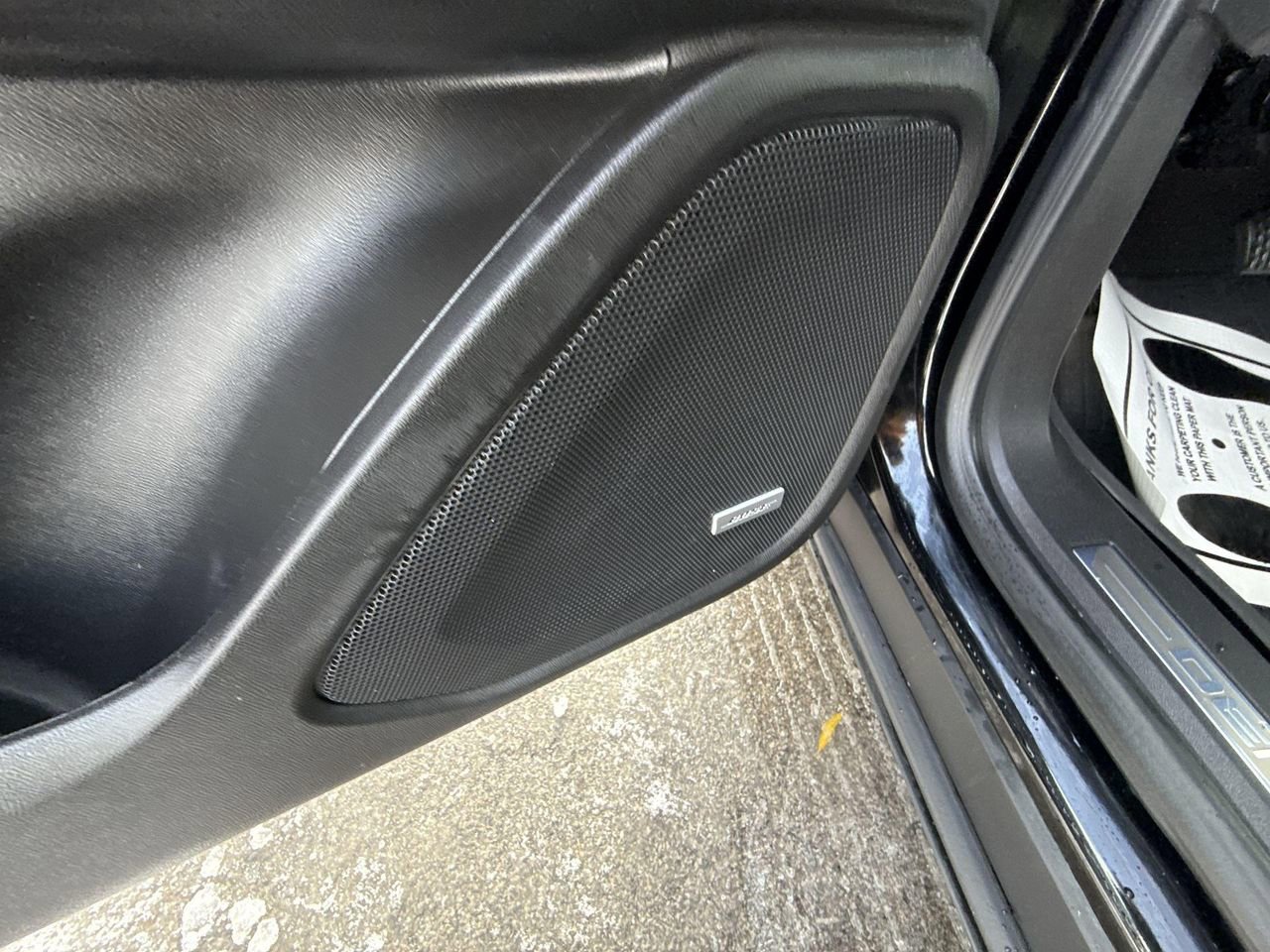 Used 2023 GMC Terrain Denali w/ Denali Premium Package image 30