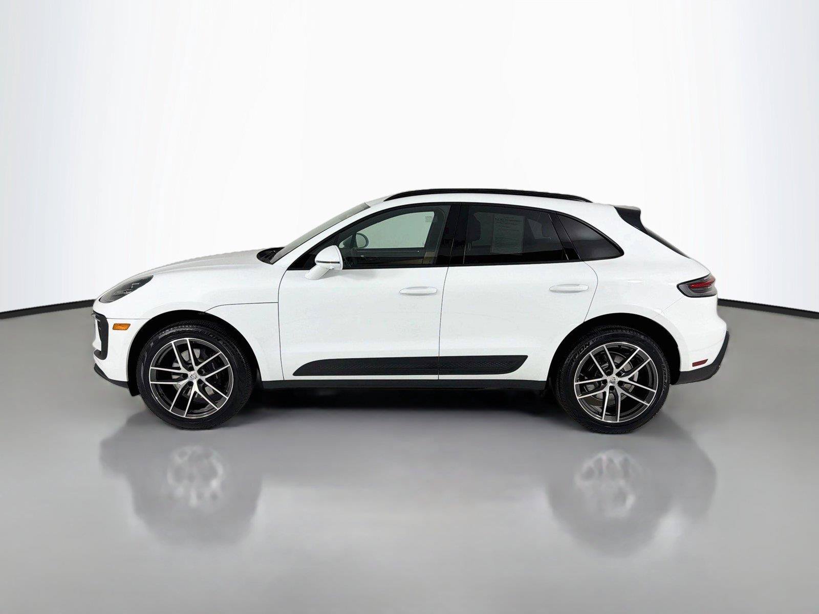 Certified 2026 Porsche Macan Turbo AWD/4WD image 2