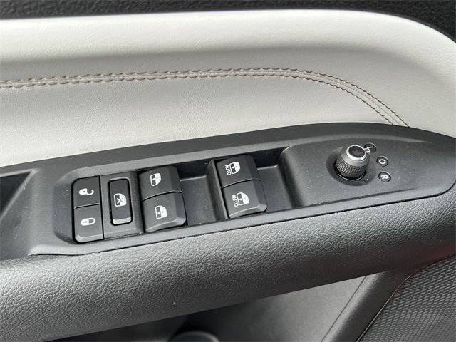 New 2025 Jeep Compass Limited image 14