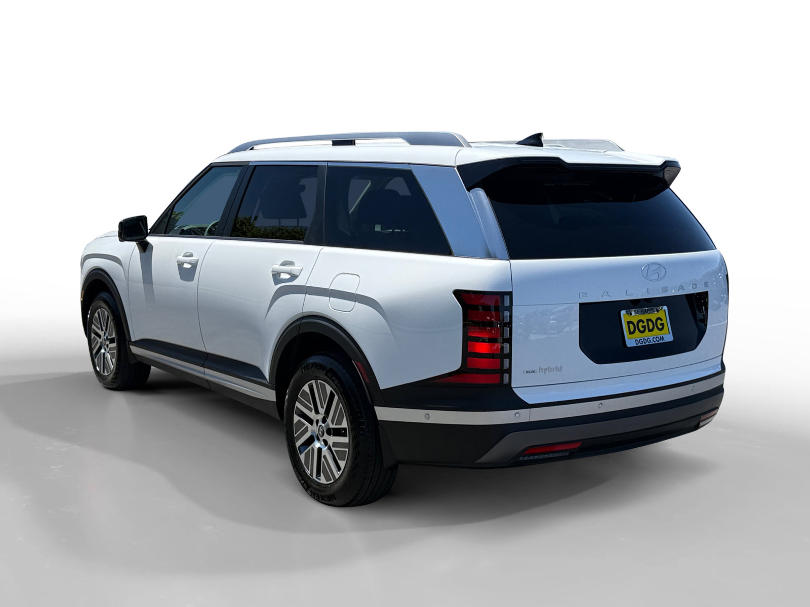 Certified 2026 Hyundai Palisade SEL Premium FWD image 3
