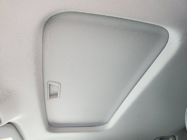 Used 2025 Chevrolet Trax ACTIV w/ Sunroof Package FWD image 31