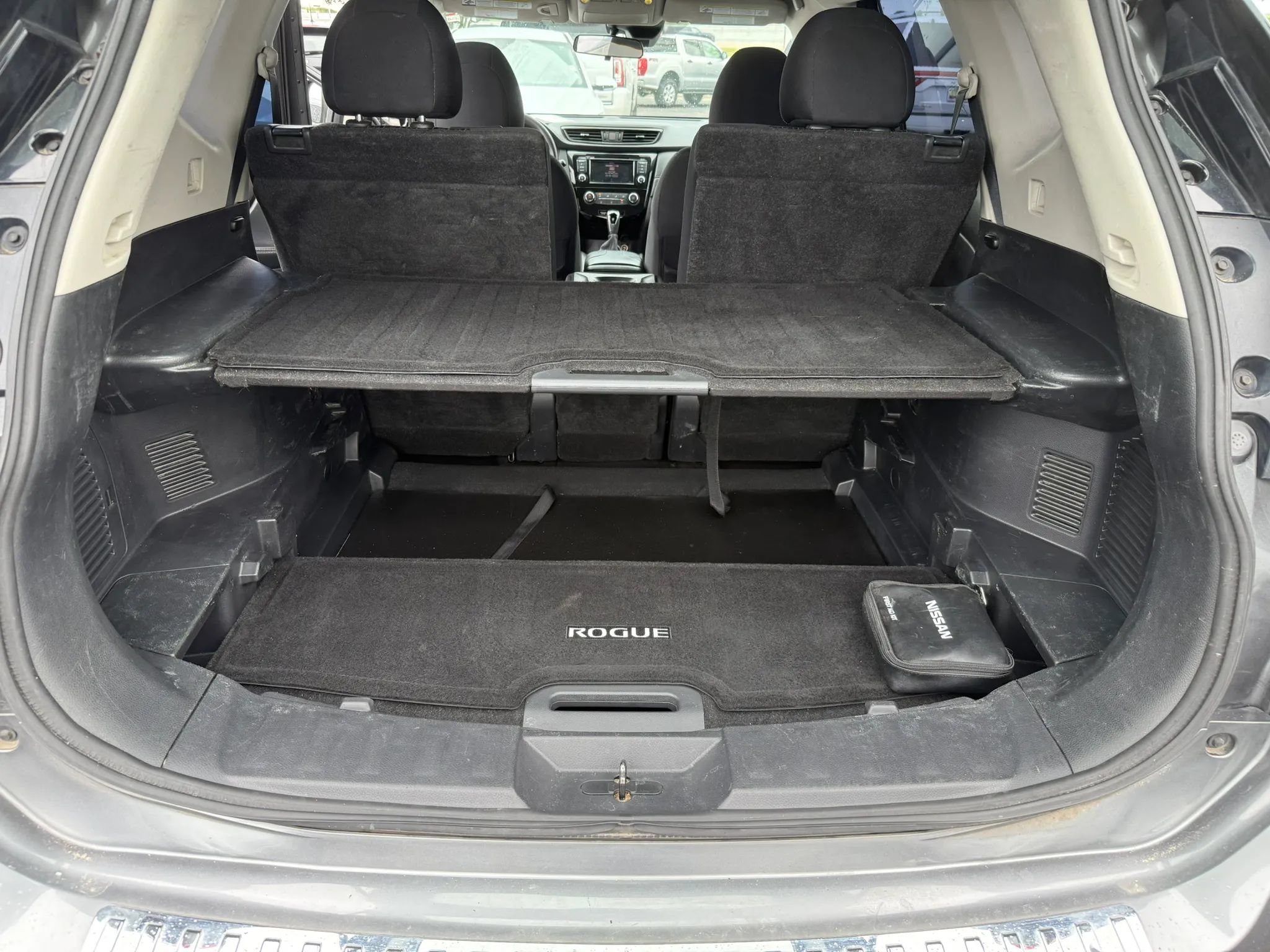 Used 2019 Nissan Rogue S FWD image 22